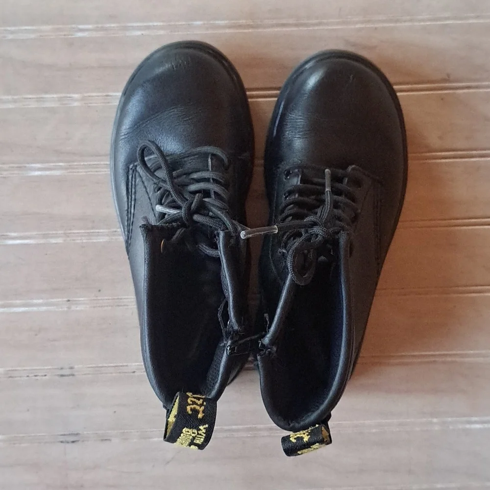Dr. Martens 1460 T Blk Leather Lace-Up Side Zip Combat Boots Toddler Classic - Picture 3 of 10